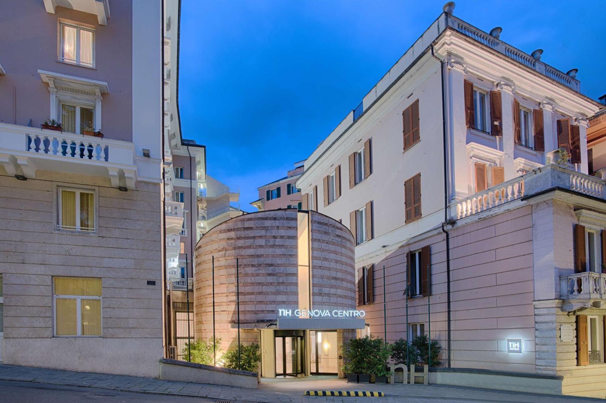 Hotel NH Genova Centro Esterno foto