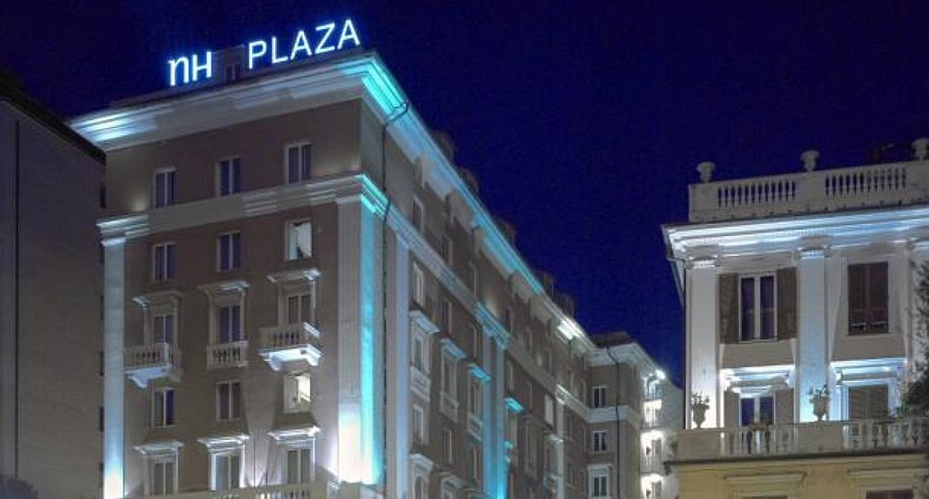 Hotel NH Genova Centro Esterno foto