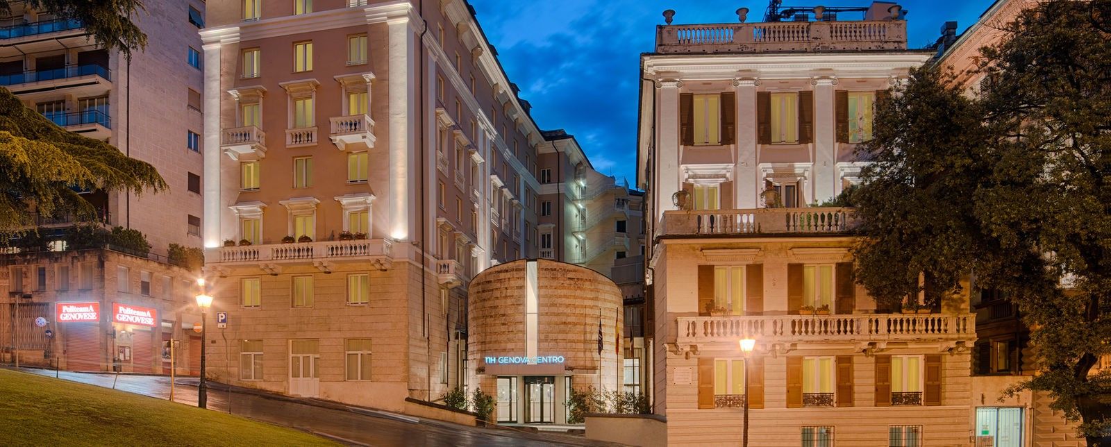Hotel NH Genova Centro Esterno foto